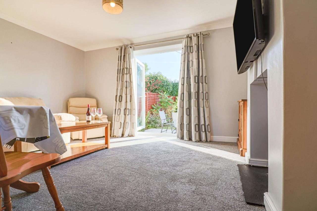 Beautiful 3 Bedroom Home, 10 Minutes Walk To Beach. Cleethorpes Eksteriør bilde